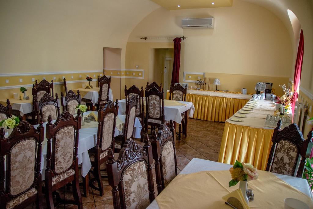 Hotel Astoria Satu Mare Eksteriør billede
